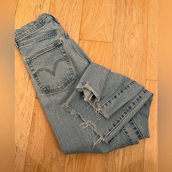 Levi's Light Blue Straight Leg Jeans - Picture 7 of 7